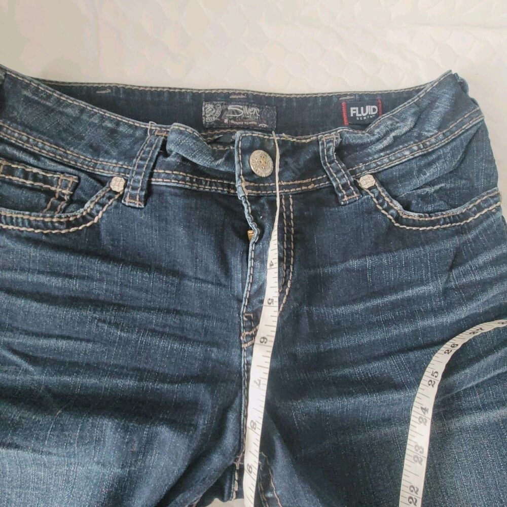 Silver Womens W31/L8 Suki Mid Bermuda Jeans  Blue Denim Shorts - Picture 3 of 16
